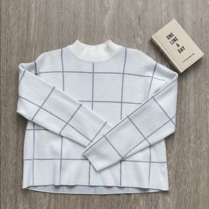 Thick semi crop sweater